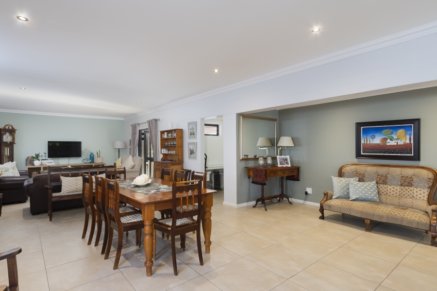 3 Bedroom Property for Sale in Heritage Park Western Cape